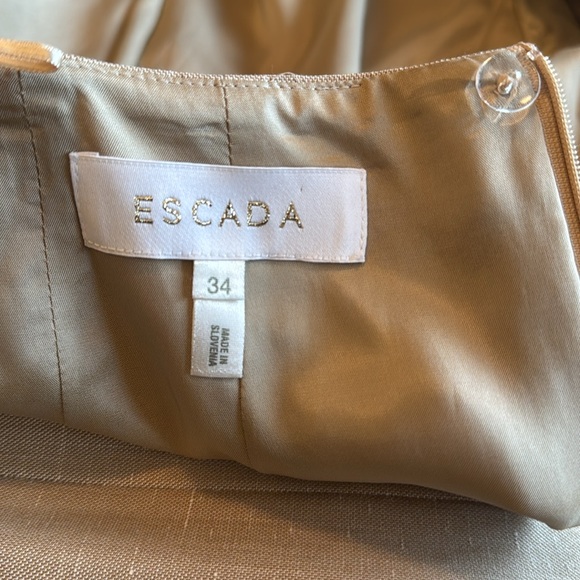 Elegant ESCADA Beige Women's Blazer/Skirt suit set - Picture 13 of 14